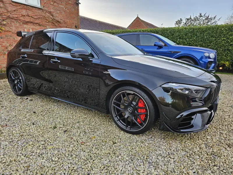What is Diamondbrite Nano Ceramic Paint Protection&quest;The hard&comma; high gloss protective skin that Diamondbrite Nano Ceramic creates prevents road salts&comma; traffic film&comma; acid rain&comma; tree sap&comma; insect fluid and other atmospheric pollutants from contacting directly with your cars paintwork&period; Diamondbrite comes with a guarantee which gives cover against colour fading&comma; as well as from damage caused by bird droppings if washed off within 7 days&period;Once treated with Diamondbrite Nano Ceramic&comma; you&rsquo;ll never have to polish your car again&period; Your vehicle will look as good as it did when it left the showroom&comma; thereby improving its resale value&period; Another major benefit of Diamondbrite&rsquo;s high gloss finish is the ease with which dirt and grime is washed off the paintwork&period;: Swipe To View More Images